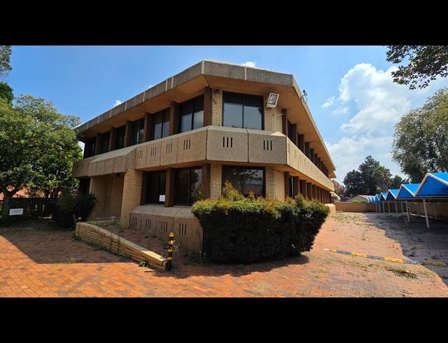 6,241M² BUSINESS CENTRE FOR SALE IN HELDERKRUIN